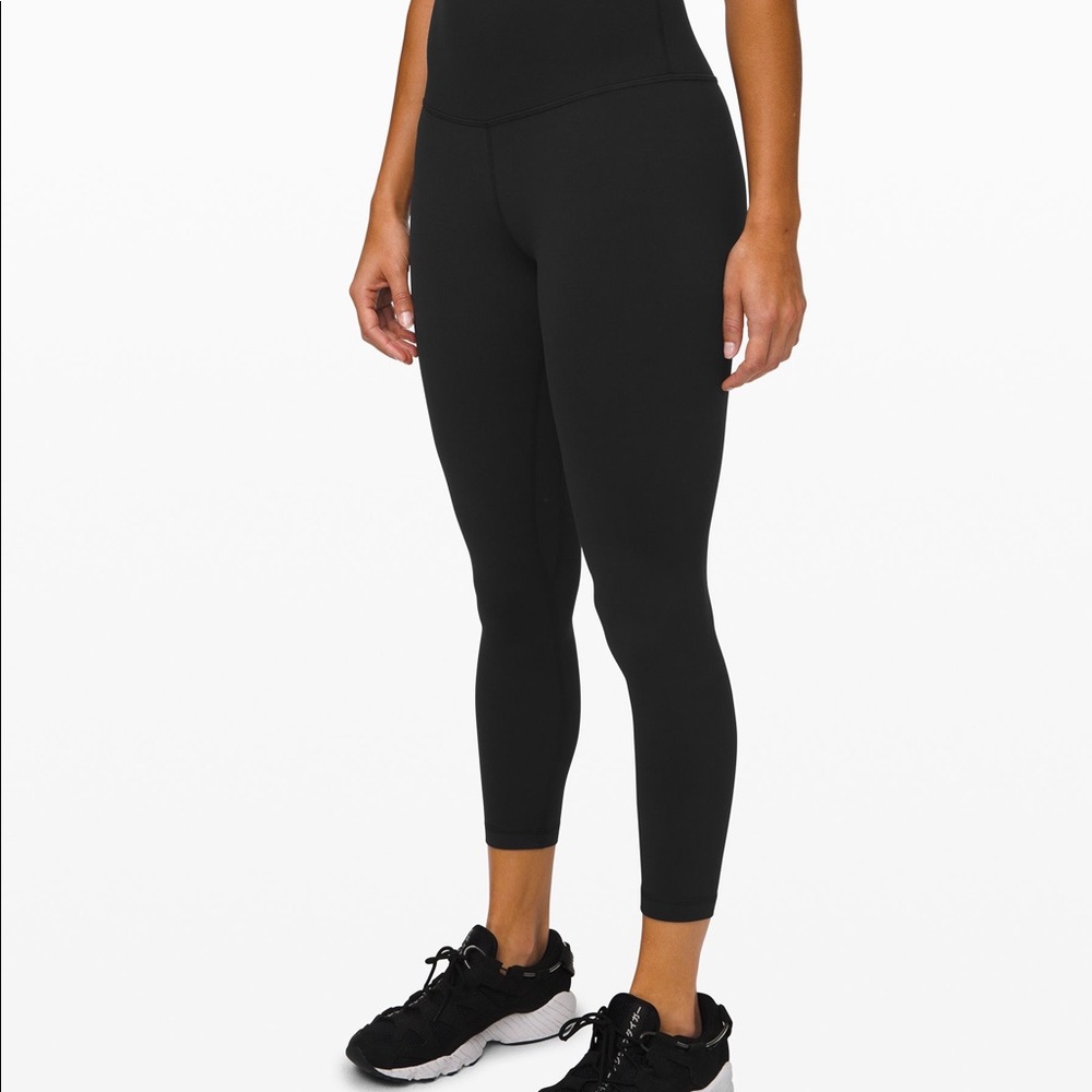 Black lululemon align leggings 25”